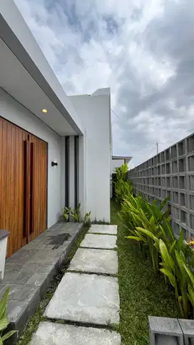 Jual Rumah Desain Cakep Strategis Siap Huni & Bangun Harga Miring