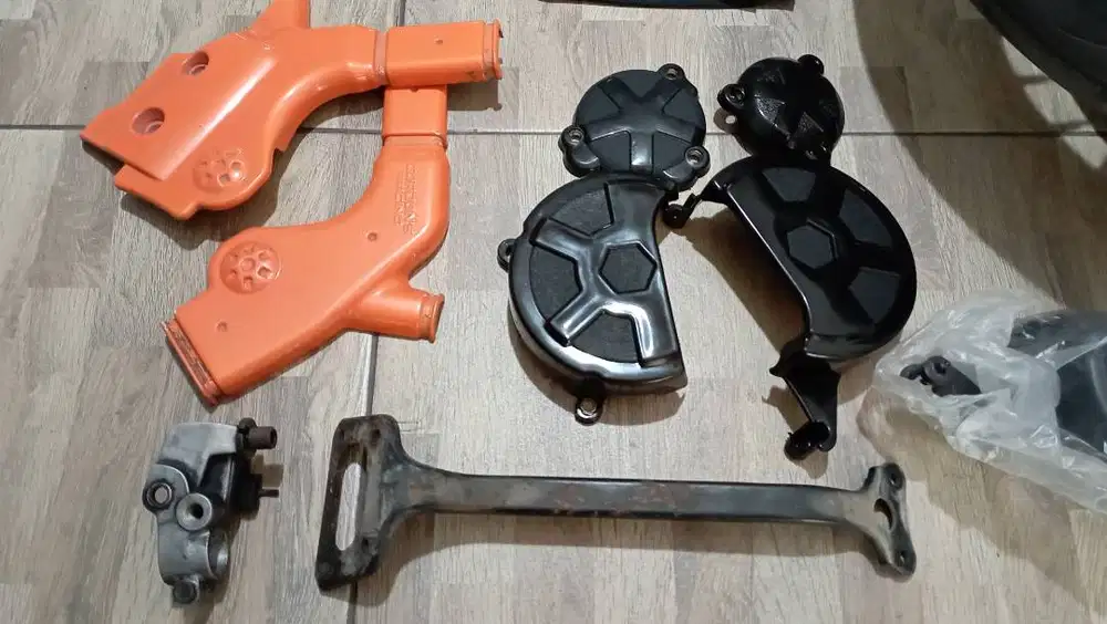 sparepart tool bag covertail engine cover gordon klx dtracker