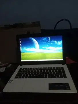 Laptop Asus X452E