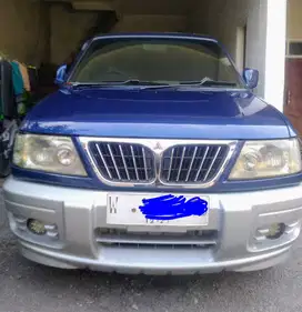 Mitsubishi Kuda Grandia 2.0 MT