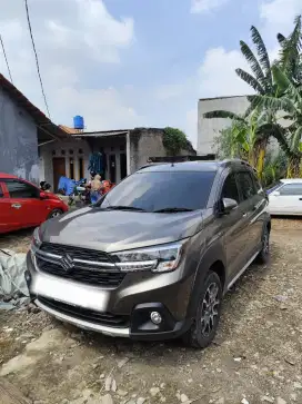 SEWA SUPIR DENGAN KENDARAAN MOBIL XL7 (JABODETABEK)