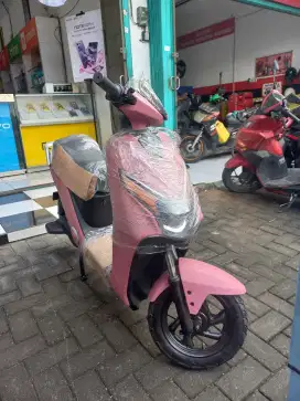 Speda Listrik Uwinfly D75