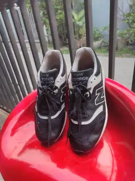 Sale aja  sepatu NB