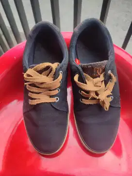 Sale aja sepatu DC pria