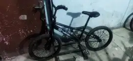 BMX UNITED 20INC