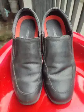 Sale sepatu kulit rocport