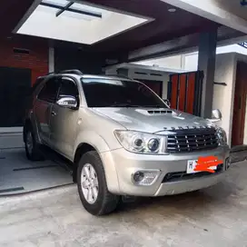 Fortuner G manual 2011