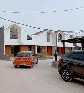 Rumah Murah Dekat Jalan Raya Dan Setasiun Depok Lama
