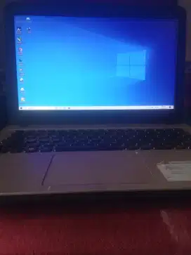 LAPTOP ASUS Core i3-6006U Ram 4gb NOMINUS