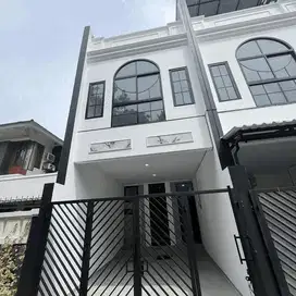 Rumah Baru Minimalis Di Tanjung Duren Barat S8645