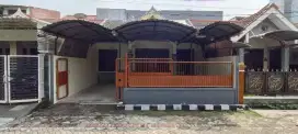 Disewakan/kontrak rumah Sakura Regency