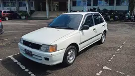TOYOTA STARLET XL 1.0