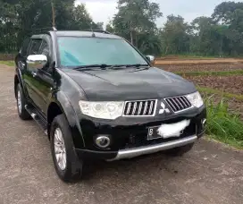 Pajero exceed 2012