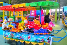Kereta Panggung Bahan Fiber By cv ilham industri wahana