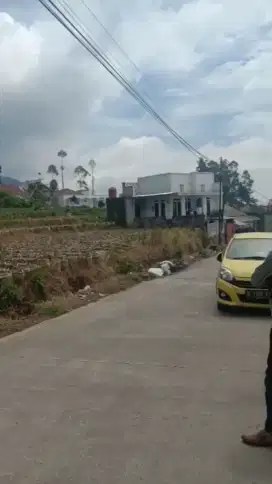 Jual tanah pingir jalan kabupaten lokasi wisata alam Endah ciwidey
