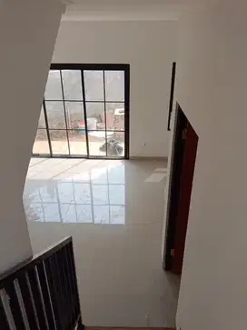 Free Balkon , Design Disc. 15 Jt di Alexander Lakeside Rumah 2 lantai