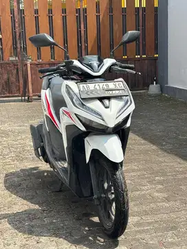 Vario CBS 125 Tahun 2019 Putih