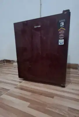 Kulkas mini polytron