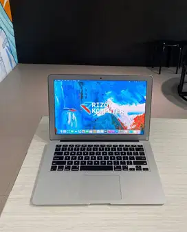 MacBook Air I5 2017 Intel Core i5 Ram 8GB  SSD 128GB