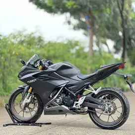 HONDA NEW CBR150R NON ABS HITAM 2023 KM 500 PERAK PAJAK PANJANG MULUS