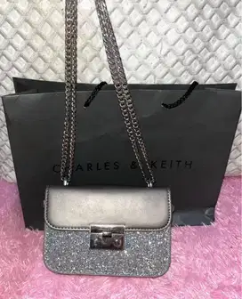 Tas Charles & Keith