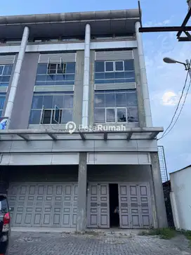 RUKO 3 lantai Lokasi Jl. Gereja (dekat jalan Karya - Sekip) Medan