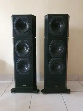 Speaker tannoy 615