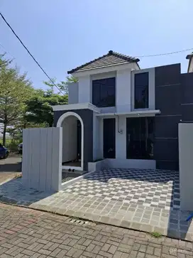 Rumah dijual lokasi strategis kota malang