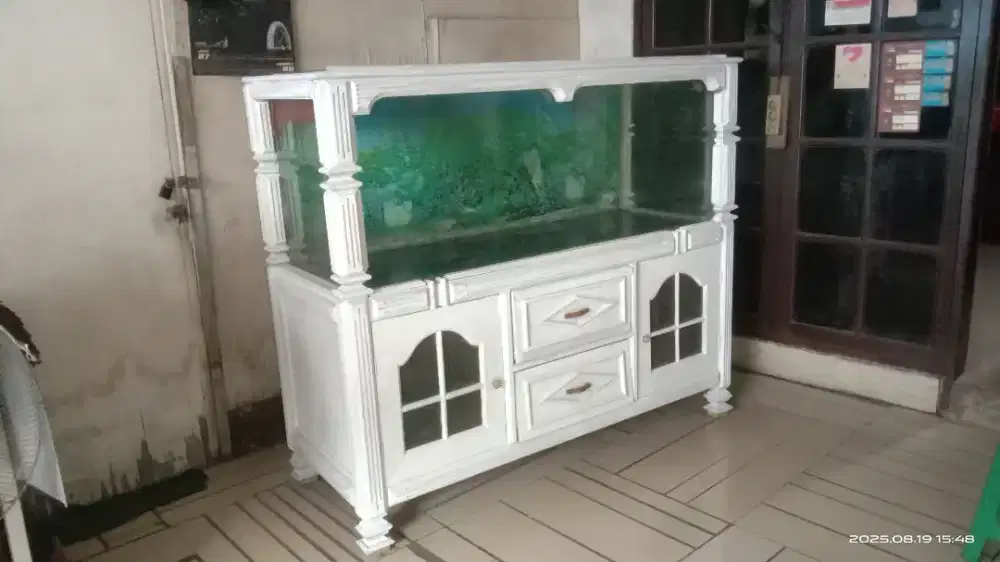 Aquarium ikan hias