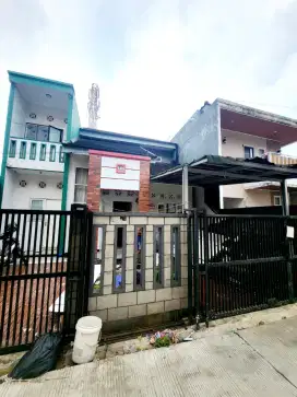 Jual BU Rumah Cantik 2 lantai Lokasi Strategis pusat Kota Depok