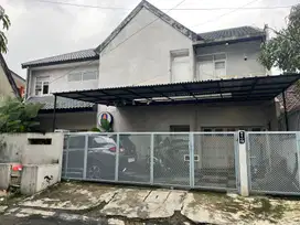 Rumah tinggal bekas kantor lokasi strategis di turangga bandung kota