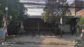 Dijual gedung diBintara Jaya Bekasi Barat dekat dengan Tol Bintara