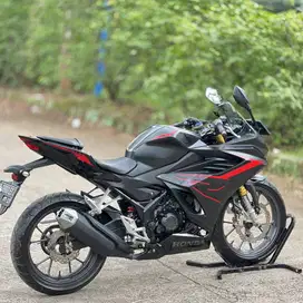 KM 10K AJA! HONDA NEW CBR150R HITAM 2022 KM PAJAK PANJANG SIAP GASPOL