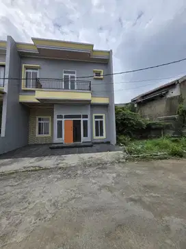 Rumah di Cluster The Mansion's, Kaliabang Tengah, Bekasi Utara
