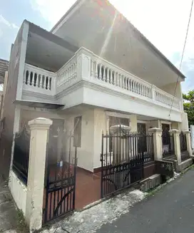 Disewakan rumah di tanjung duren jakarta barat