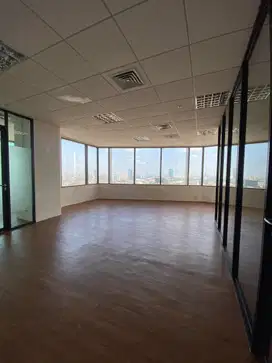SEWA KANTOR DI JAKARTA SELATAN KUNINGAN 163M2 PARTISI 225K NEGO