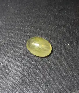 natural yellow sapphire
