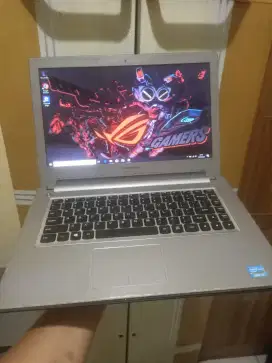 Lenovo gaming core i7 -3620QM ram 8gb/500gb VGA Nvidia 2gb