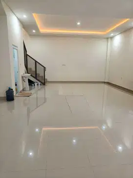 RUKO DUA LANTAI SUKAHAJI