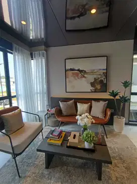 Tinggal di Rumah Mewah 3 Lantai, Bayar Seperti Kontrakan.!