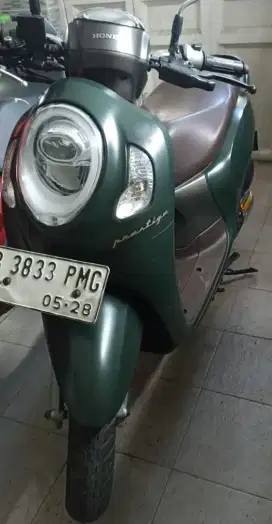Scoopy prestige keyless