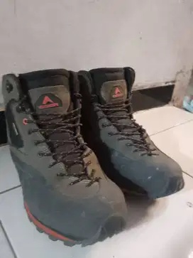 Sepatu Eiger Tarantula