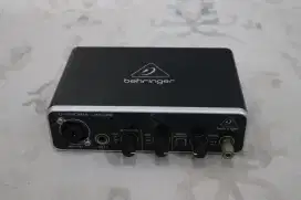 Dijual: Behringer U-Phoria UMC22 Audio Interface