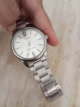 Jual jam tangan analog cowok, simpel