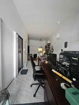 Rmh 2 Lantai di Kelapa Gading Balkon Super Luas – Harga 1Man saja