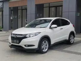 Honda HRV E CVT 2016, angs 3 jutaan
