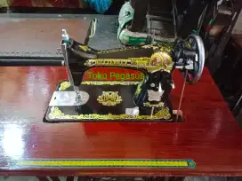 Mesin jahit Butterfly seken macam baru ,siap pakai & bergaransi