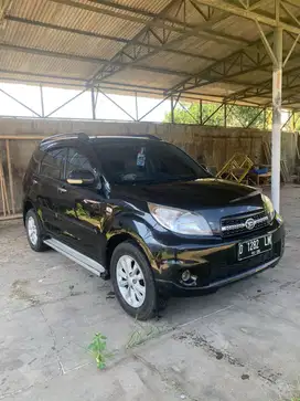 Terios hitam, Minibus, 2011, minibus