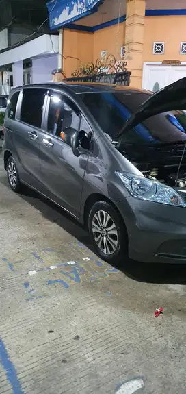 Honda Freed 2012 Bensin