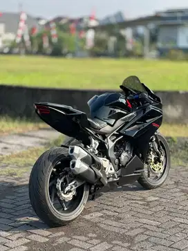 Honda cbr 250rr 2020 km 2rb istimewa